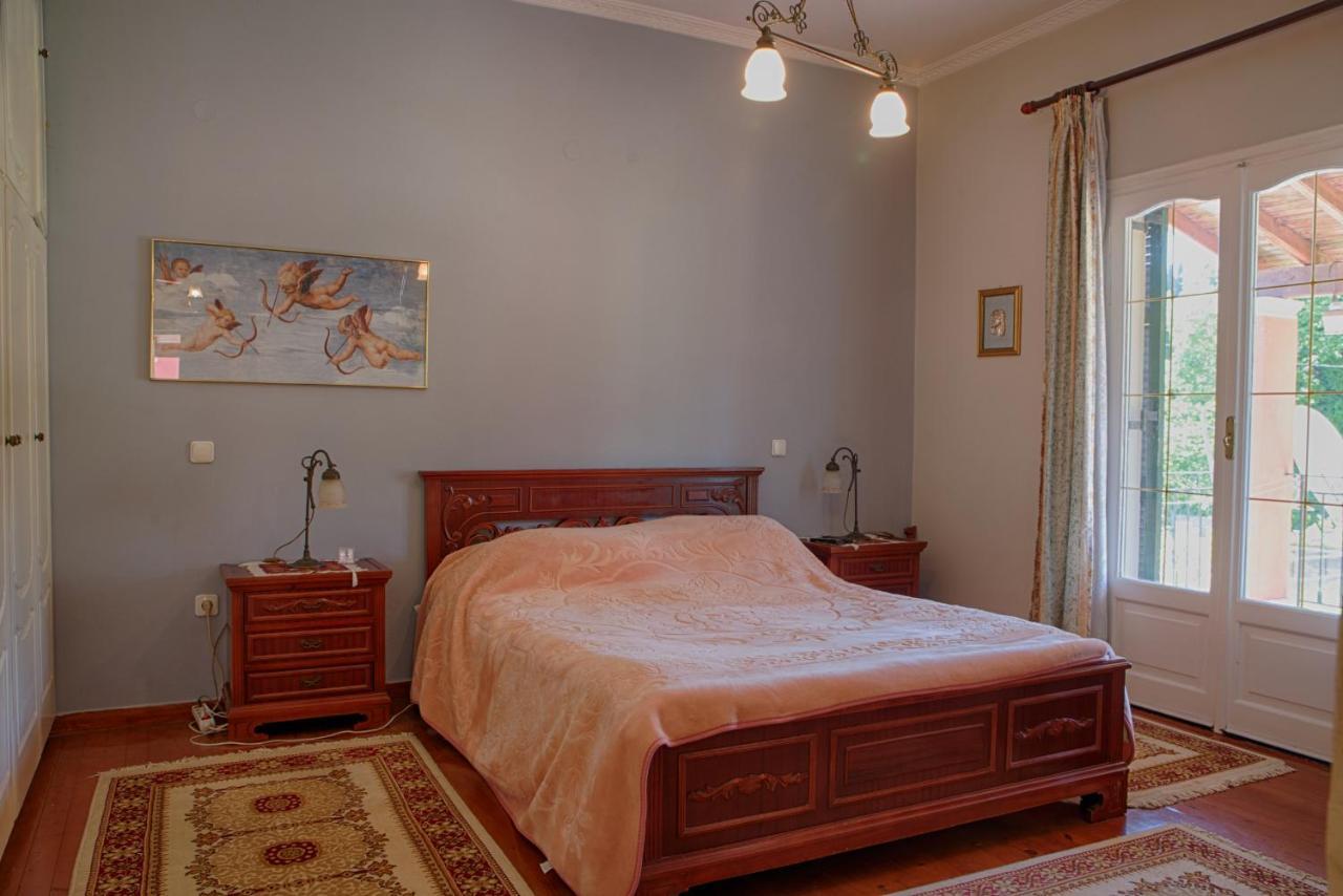 Villa Christina Gastouri  Bagian luar foto